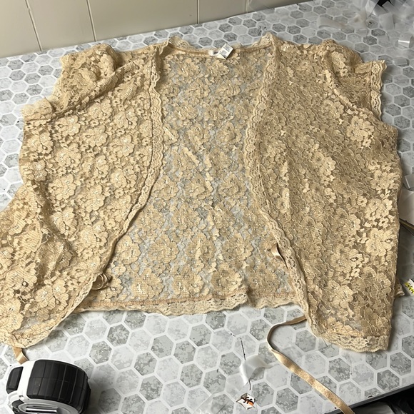 Old Navy Perfect Fit XXL Beige Sheer Floral Print Lace Cardigan - Picture 1 of 5